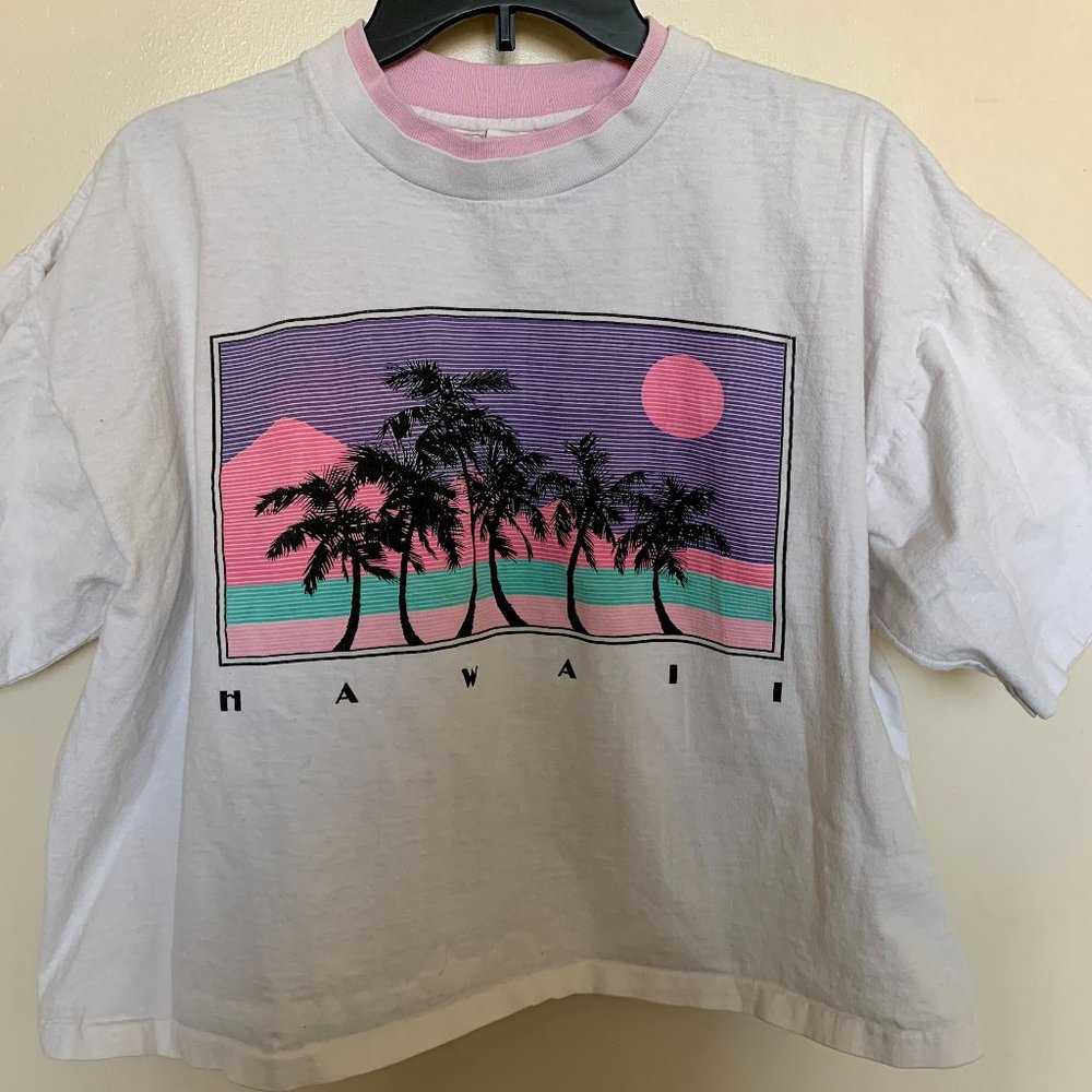 Vintage Hawaii Crop Top T-Shirt
